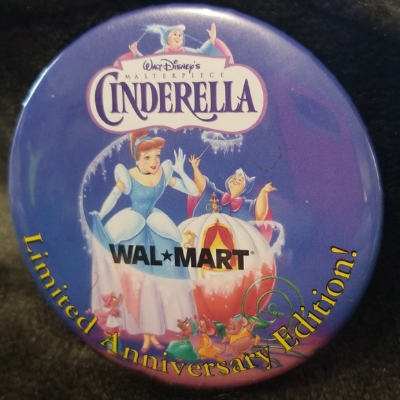 Disney Jewelry - Collectors Disney Cinderella Button